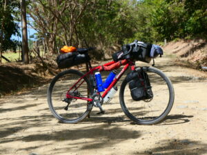 Bikepacikng Setup von Alec Hager auf Costa Rica