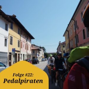Die Pedalpiraten Leo, Raphael, Felix und Reda auf ihrer Reise auf dem Alpe-Adria-Radweg