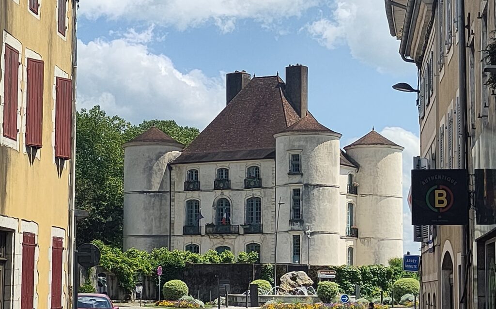 Wasserschloss Château des duc Montréal